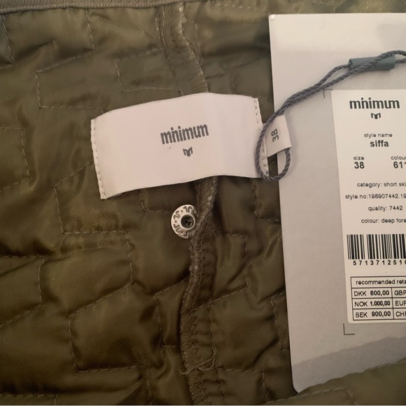 Women’s quilted forest green skirt new with tags. - Picture 7 of 8